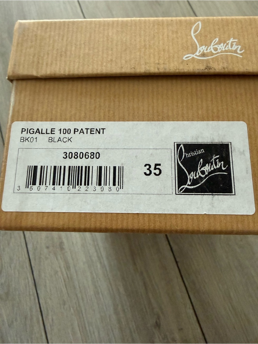 Pigalle 100 patent - Christian Louboutin